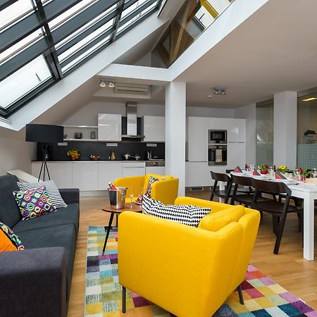 Empirent Rose Apartments プラハ エクステリア 写真