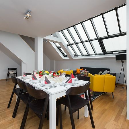 Empirent Rose Apartments プラハ エクステリア 写真