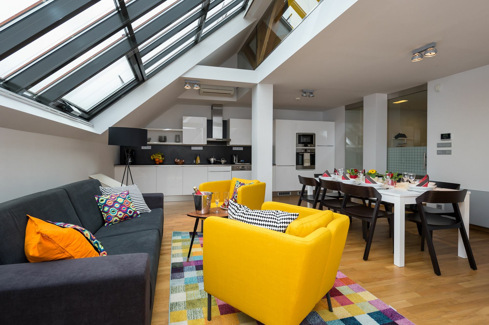 Empirent Rose Apartments プラハ エクステリア 写真